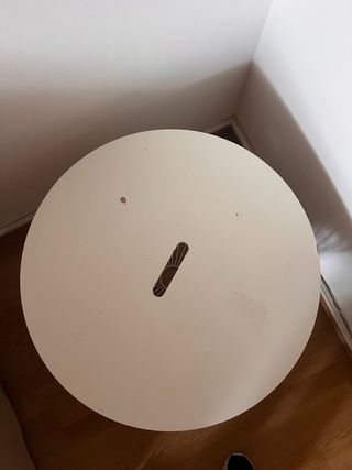 Mesa auxiliar IKEA redonda