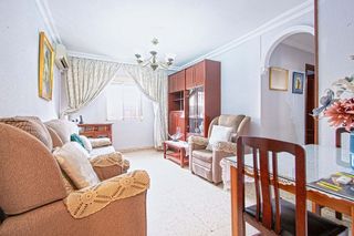 Piso en venta en Tres Huertas - El Torrejón - El Cerezo en Sevilla