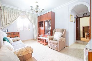 Piso en venta en Tres Huertas - El Torrejón - El Cerezo en Sevilla