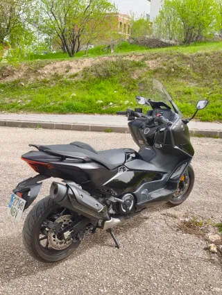Yamaha Tmax 560 tech