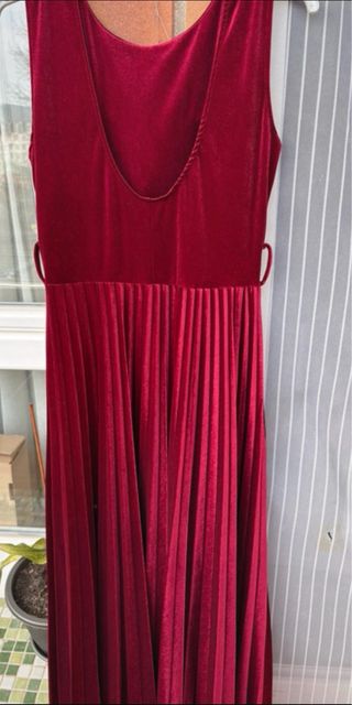 Vestido Zara Terciopelo burdeos