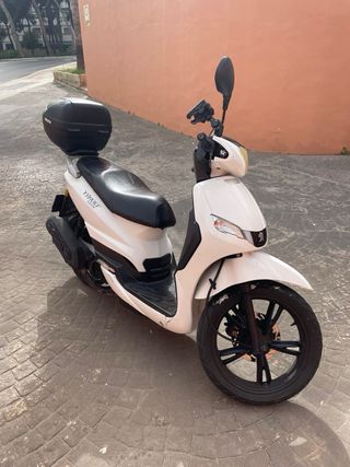 Peugeot Tweet 125cc Scooter Automática