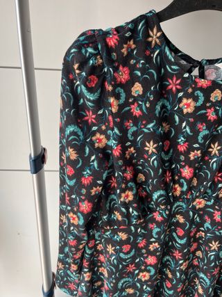 Vestido Springfield floral manga larga Talla L o M