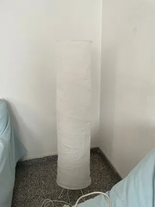 Lámpara de pie Ikea papel blanca