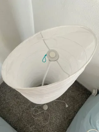 Lámpara de pie Ikea papel blanca