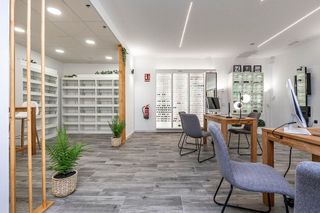 Local comercial en venta en Padul