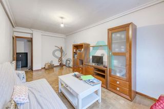 Piso en venta en Lena
