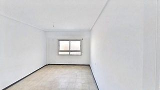 Piso en venta en En Corts en Valencia