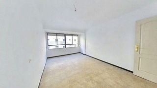 Piso en venta en En Corts en Valencia
