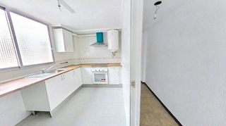 Piso en venta en En Corts en Valencia