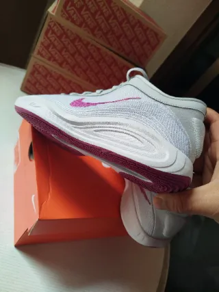 Nike G.T Hustle Academy Talla 44