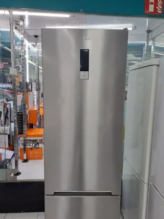 ◇Nevera marca smeg 2,cm combi◇