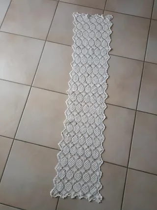 Runner da Tavola Bianco Lavorato a Mano