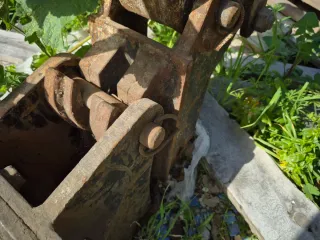 Retro Excavadora Bobcat con 2 cazos y enganche