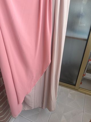 Vestido de graduación rosa nude