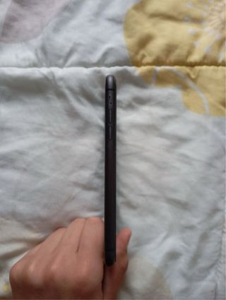 iPhone 11 Negro 84% Batería