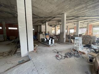 Local comercial en venta en Santa Rita en Paterna