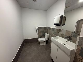 Local comercial en alquiler en Celrà