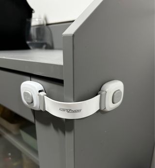 Vitrina HAUGA IKEA Gris