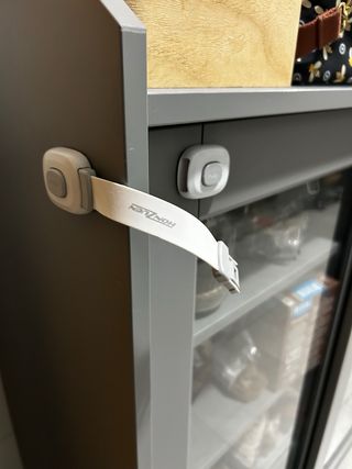 Vitrina HAUGA IKEA Gris