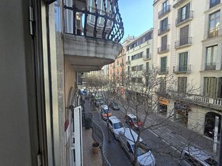 Local comercial en alquiler en Eixample Nord – La Devesa en Girona