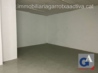 Local comercial en venta en Olot