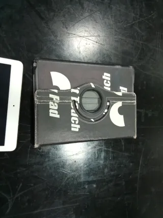 2 iPads , 1 Samsung , 2mano