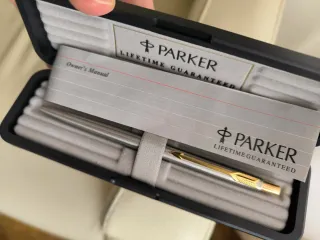 Estuche Bolígrafo Parker Classic Stainless GT