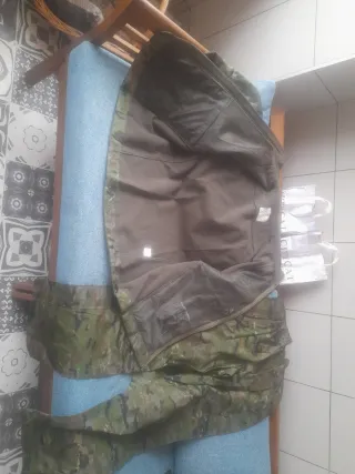 Chollo. Forro polar y pantalón de agua Talla M