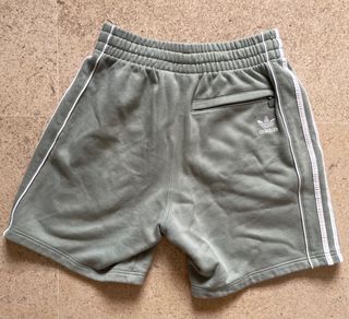 Conjunto Adidas Talla xs camiseta talla s pantalon