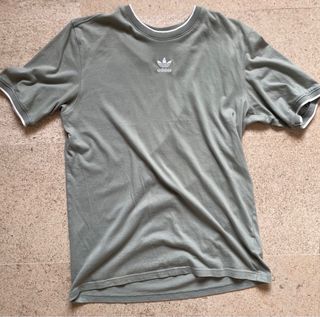 Conjunto Adidas Talla xs camiseta talla s pantalon