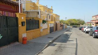 Casa adosada en venta en Mairena del Alcor