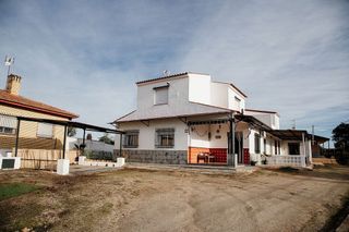 Chalet en venta en Don Benito