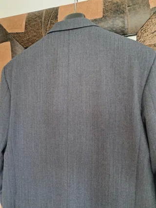Traje gris espiga