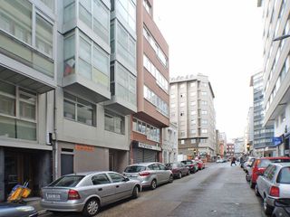 Oficina en alquiler en Os Mallos - San Cristóbal en Coruña (A)