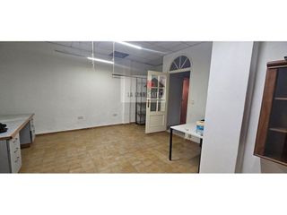 Local comercial en alquiler en Xàtiva