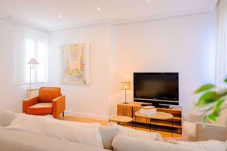 Piso en alquiler en Jerónimos en Madrid