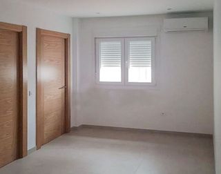 Piso en alquiler en Plaza de Toros - Santa Rita en Almería