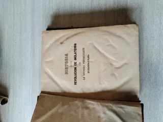 Libro antiguo La revolución de Inglaterra