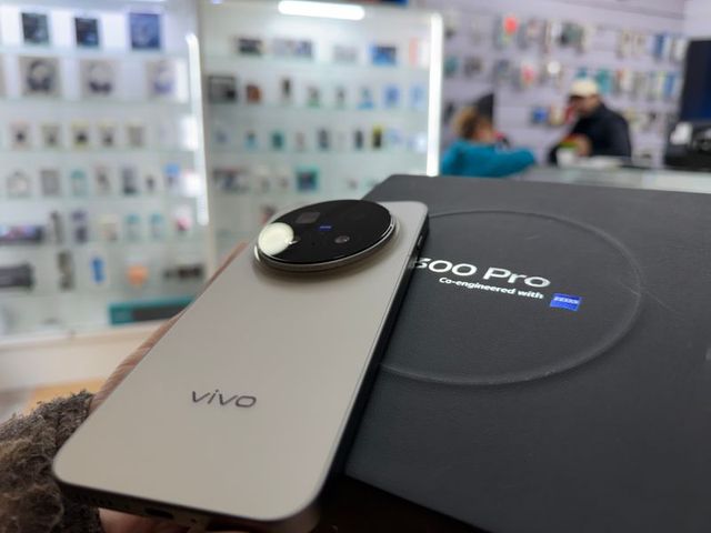 Vivo X300 Pro 512GB Version Global SEMI NUOVO