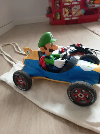 Coche teledirigido Luigi