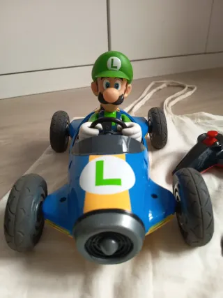 Coche teledirigido Luigi