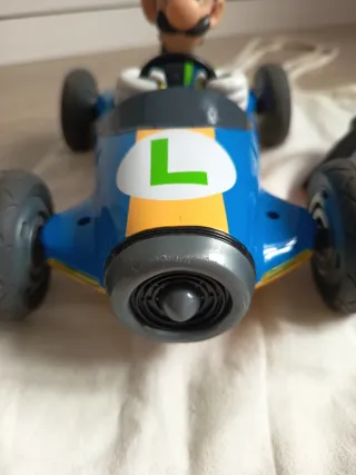 Coche teledirigido Luigi