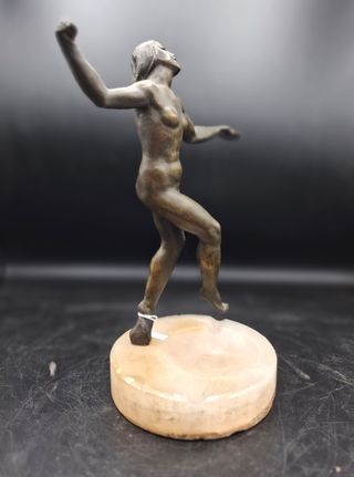 Desnudo femenino Art Deco en bronce con cenicero