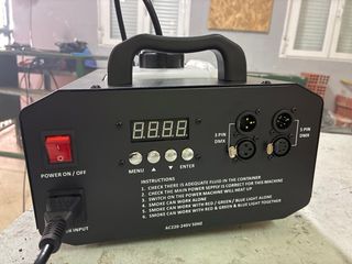 Máquina de humo profesional MUSICSON ZL-1500RGB