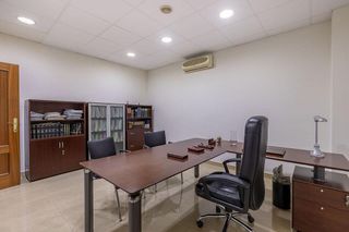 Oficina en venta en Pajaritos - Plaza de Toros en Granada