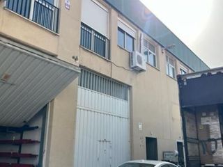 Nave industrial en venta en San Andrés en Madrid