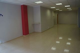 Local comercial en venta en Oliva pueblo en Oliva