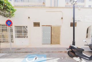 Local comercial en venta en Zona Puerto Deportivo en Fuengirola