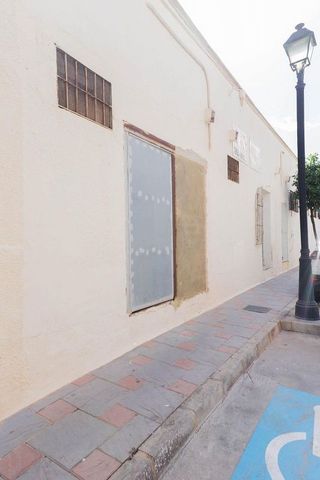 Local comercial en venta en Zona Puerto Deportivo en Fuengirola